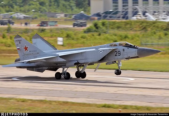 Sức mạnh đáng gờm của siêu tiêm kích “ma tốc độ” MiG-31BM