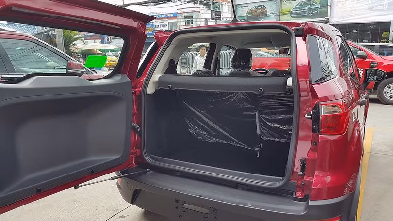 ford ecosport ambiente 545 trieu dong suv gia re tai viet nam