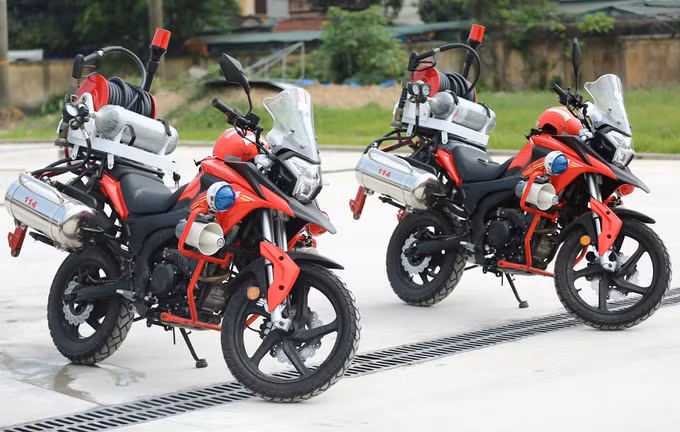 Dàn mô tô đặc chủng của cảnh sát chữa cháy Việt Nam