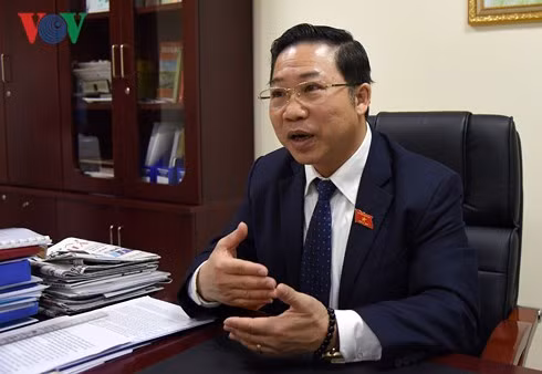 Bí thư không phải người địa phương: Tránh tình trạng bị cô lập ảnh 1 Bí thư không phải người địa phương: Tránh tình trạng bị cô lập