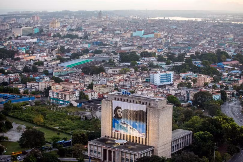 photo cuba dieu binh hoanh trang ky niem ngay thanh lap luc luong vu trang