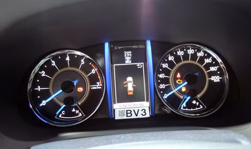 toyota fortuner the he moi gia tu 981 trieu dong tai viet nam