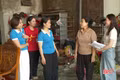 Nữ trưởng thôn vượt lên nghịch cảnh 