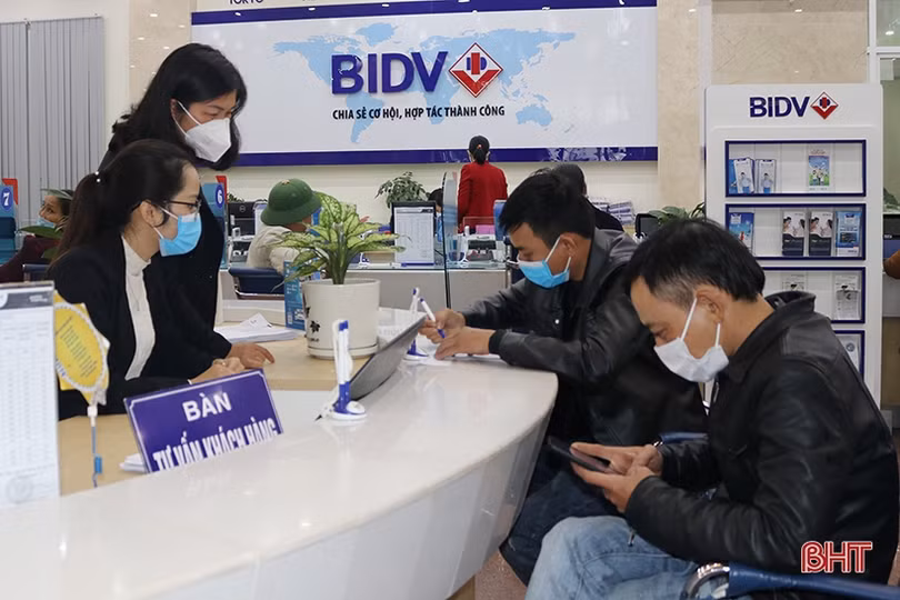 Gấp gáp từng giờ quyết toán cuối năm, Hà Tĩnh đạt gần 17.000 tỷ đồng thu ngân sách