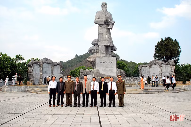 Thiếu tướng Lê Năm - xanh mãi “bóng thông Ngàn Hống”