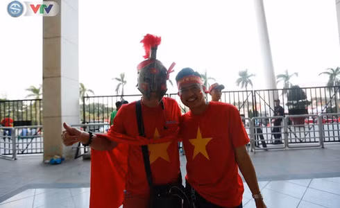 Đánh bại Philippines với tổng tỷ số 4-2, Việt Nam vào chung kết AFF Cup sau 10 năm