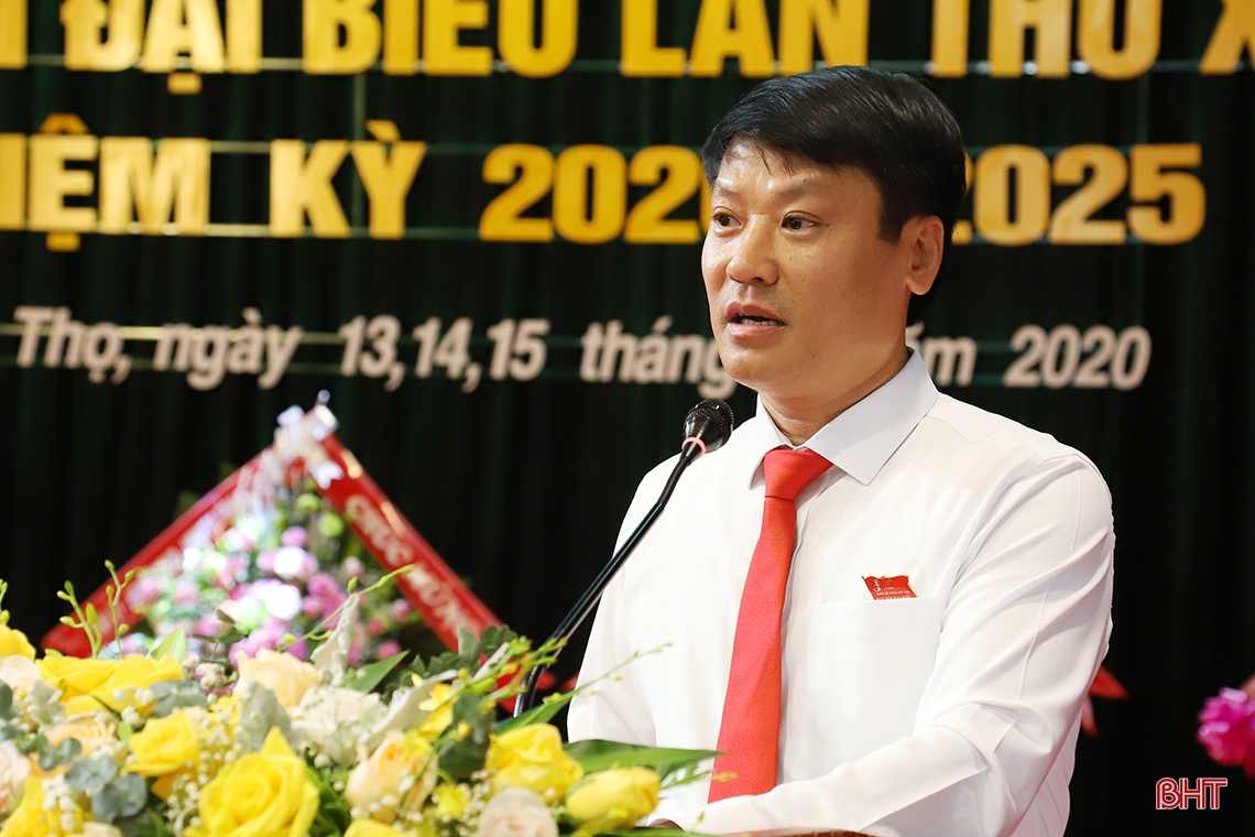 Đồng chí Trần Quang Tuấn được bầu giữ chức Bí thư Huyện ủy Đức Thọ