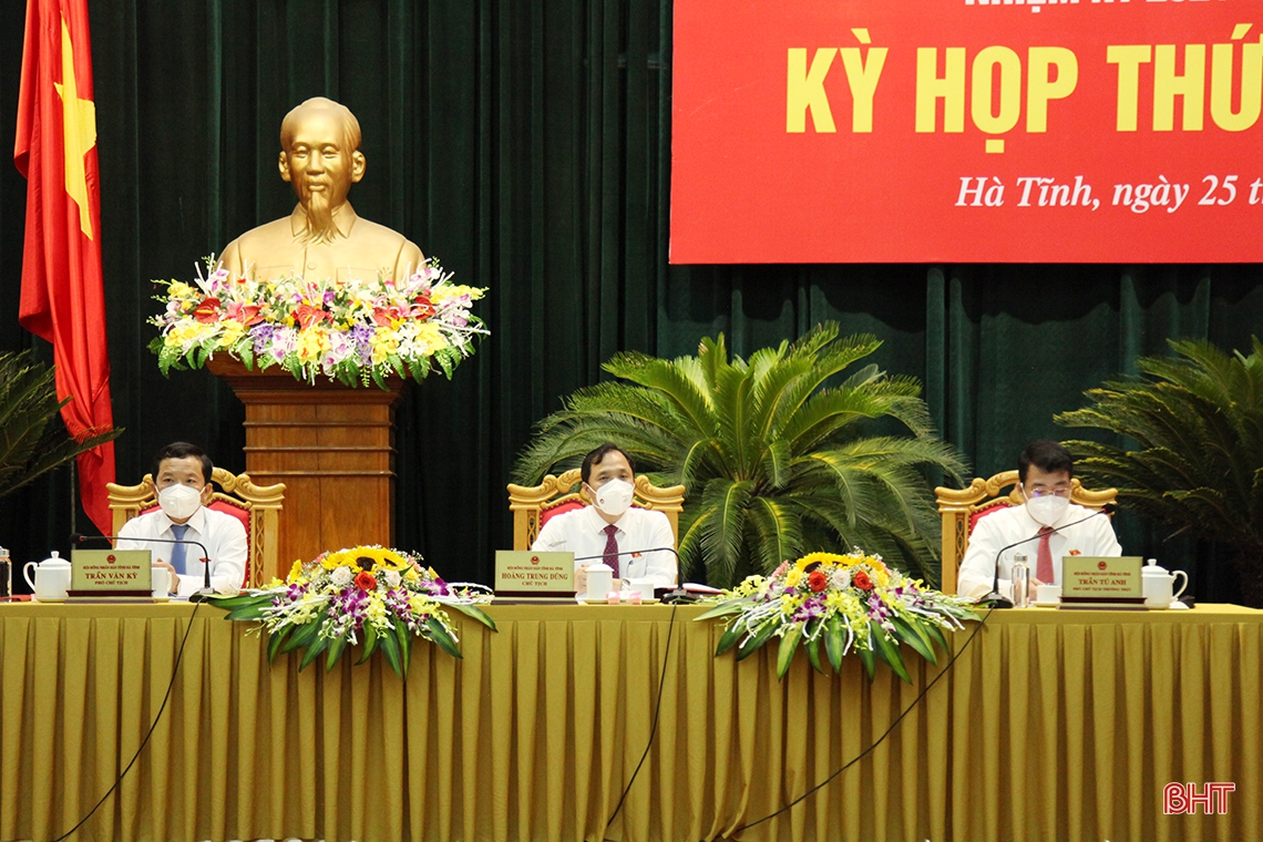 Xây dựng tập thể UBND tỉnh Hà Tĩnh đoàn kết, liêm chính, kỷ cương