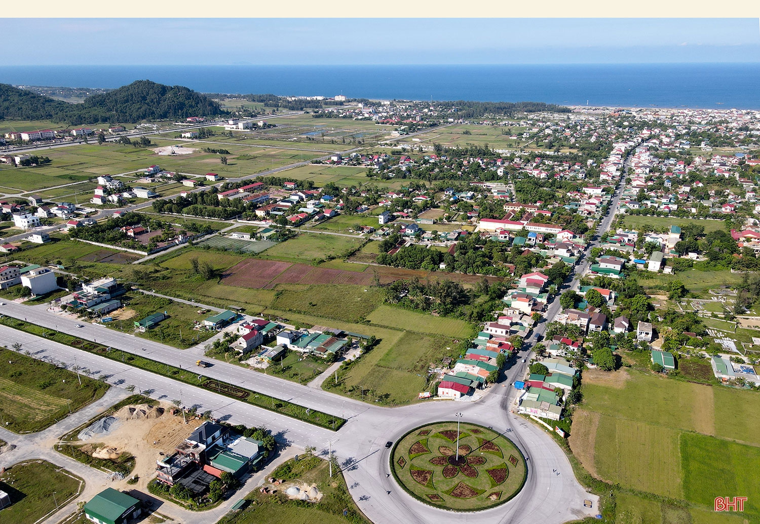 Đưa nghị quyết đại hội Đảng các cấp vào cuộc sống - “quả ngọt” trong năm đầu gian khó (Bài 3): Xây dựng Đảng vững mạnh, tạo sức bật mới, niềm tin mới