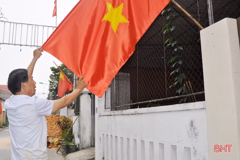 Hà Tĩnh rợp cờ hoa mừng ngày hội thống nhất non sông