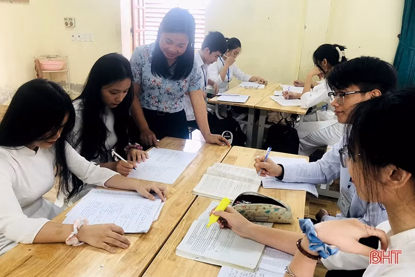 Các trường học ở Hà Tĩnh điều chỉnh kế hoạch ôn tập cho học sinh 12
