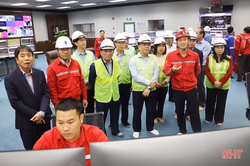 Giám sát chuyên đề phát triển năng lượng tại các doanh nghiệp ở KKT Vũng Áng