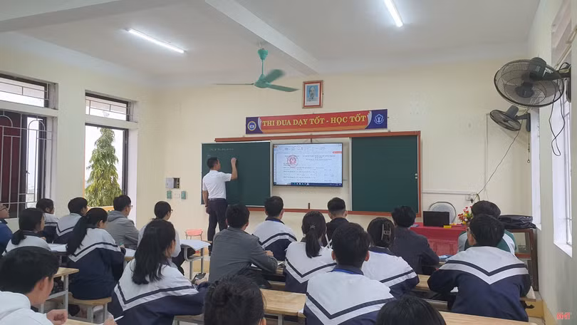 Các trường học ở Hà Tĩnh điều chỉnh kế hoạch ôn tập cho học sinh 12