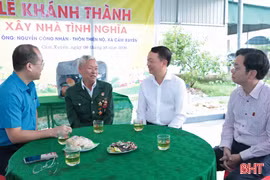 Chủ tịch UBND tỉnh dự lễ trao mô hình sinh kế, khánh thành nhà tình nghĩa