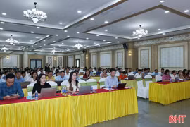 Hơn 200 cán bộ được tập huấn nghiệp vụ rà soát hộ nghèo, hộ cận nghèo