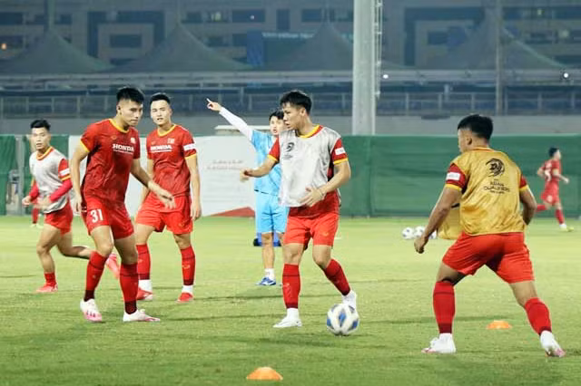 ĐT Việt Nam trước màn chạm trán Trung Quốc: Quyết chiến trận này!