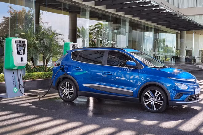Loạt xe gầm cao chờ ngày ra mắt khách Việt cuối năm 2021