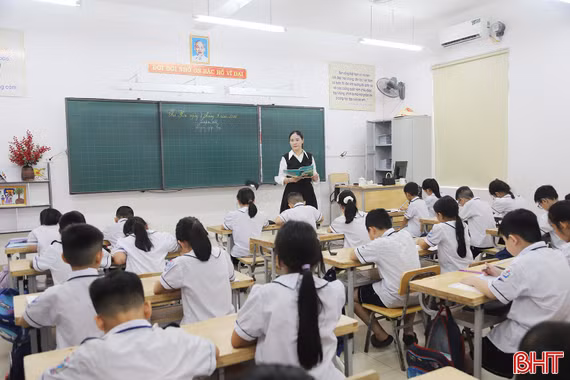 Đồng bộ sách giáo khoa, đặt ra yêu cầu nào về tổ chức dạy học phù hợp với học sinh?