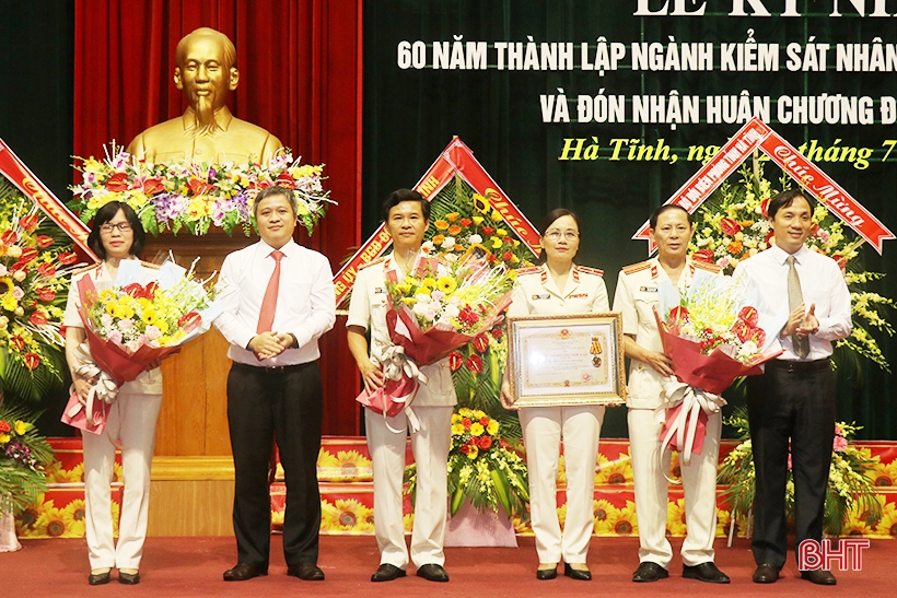 Nắm bắt tình hình, tham gia đề xuất sáng kiến xây dựng các quyết sách sát thực tiễn
