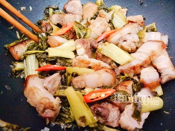 ngon ngo ngang mon thit heo quay kho cai chua khong phai ai cung biet