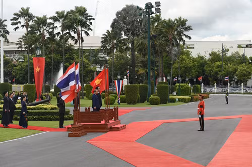 hinh anh le don thu tuong nguyen xuan phuc tham chinh thuc thai lan