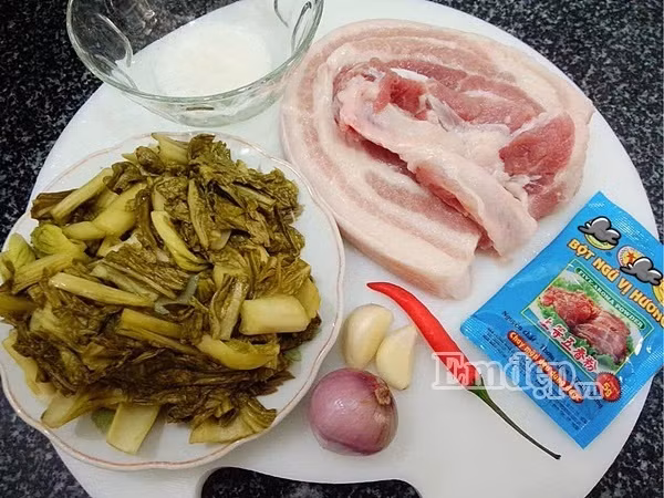 ngon ngo ngang mon thit heo quay kho cai chua khong phai ai cung biet