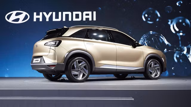 hyundai bat ngo ven man mau suv moi chay bang hy dro