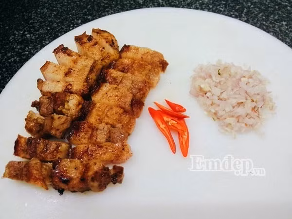ngon ngo ngang mon thit heo quay kho cai chua khong phai ai cung biet