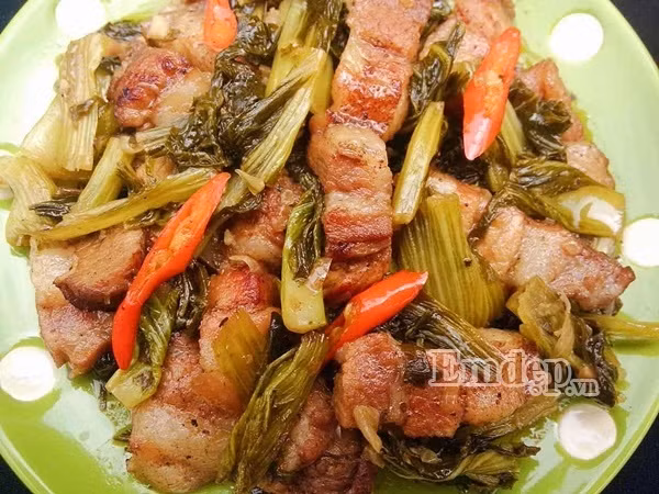ngon ngo ngang mon thit heo quay kho cai chua khong phai ai cung biet