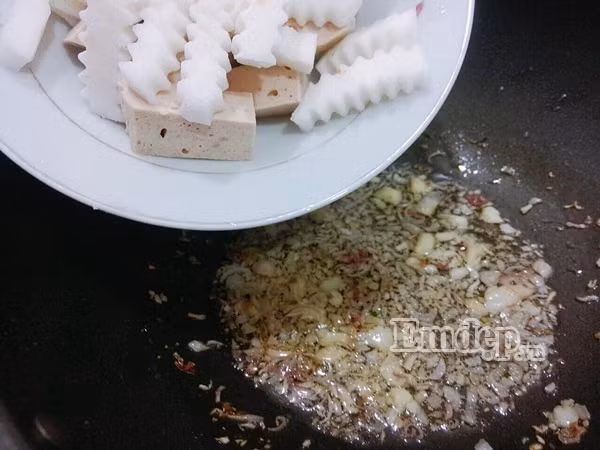 troi mat lam noi gio kho dua nong hoi thom ngon mien ban