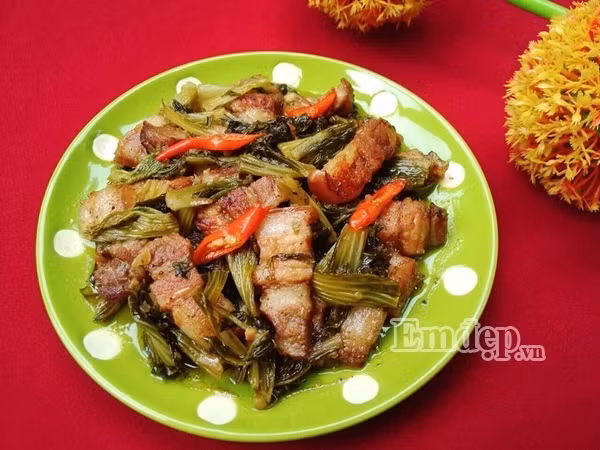 ngon ngo ngang mon thit heo quay kho cai chua khong phai ai cung biet