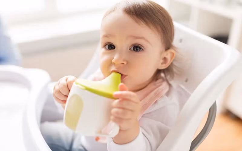11 mẹo hạ sốt cho trẻ ngay tại nhà