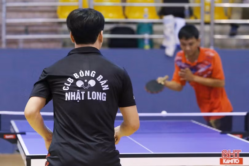 CLB Thành Đông vô địch nội dung đồng đội Giải bóng bàn CLB mở rộng Báo Hà Tĩnh 2020