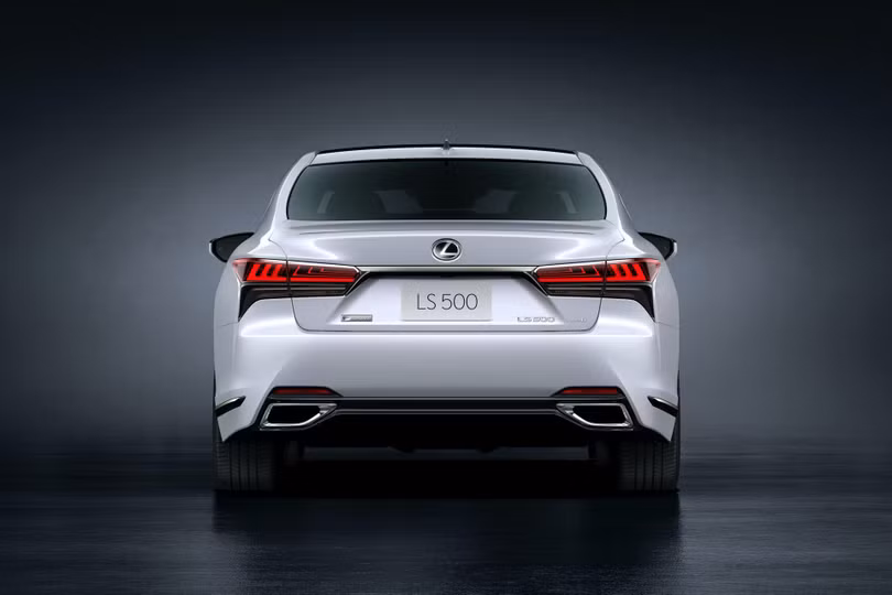 Lexus LS 2021 ra mắt với vẻ ngoài bóng bẩy và công nghệ nâng cao
