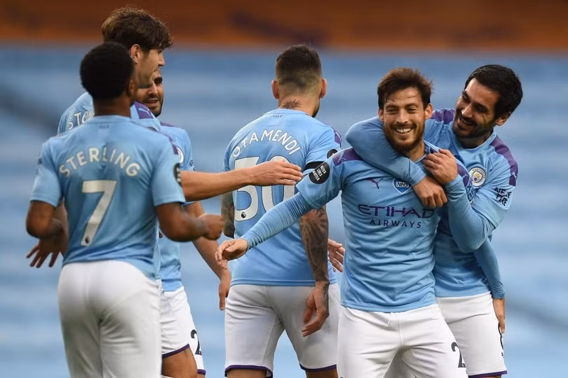 Man City nhấn chìm Newcastle 5-0
