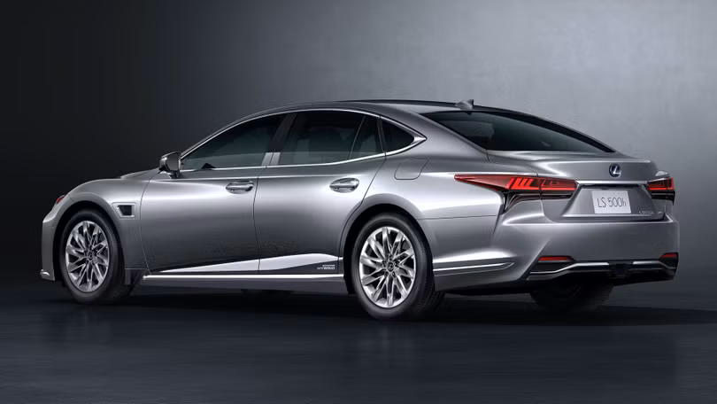 Lexus LS 2021 ra mắt với vẻ ngoài bóng bẩy và công nghệ nâng cao