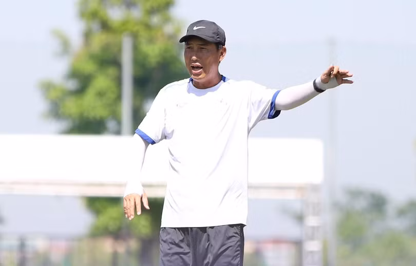 Phố Hiến FC lên tiếng về hành động bạo lực của HLV Hứa Hiền Vinh