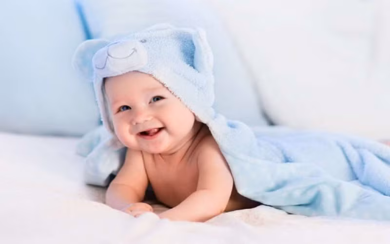 11 mẹo hạ sốt cho trẻ ngay tại nhà
