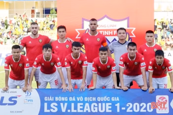 Hồng Lĩnh Hà Tĩnh bị chia điểm đầy tiếc nuối trong trận derby xứ Nghệ