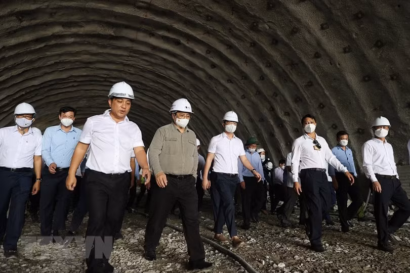 Đột phá hạ tầng giao thông - ưu tiên hàng đầu của Chính phủ