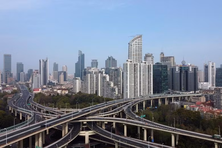 Khung cảnh phong tỏa toàn thành phố 26 triệu dân ở Thượng Hải, Trung Quốc