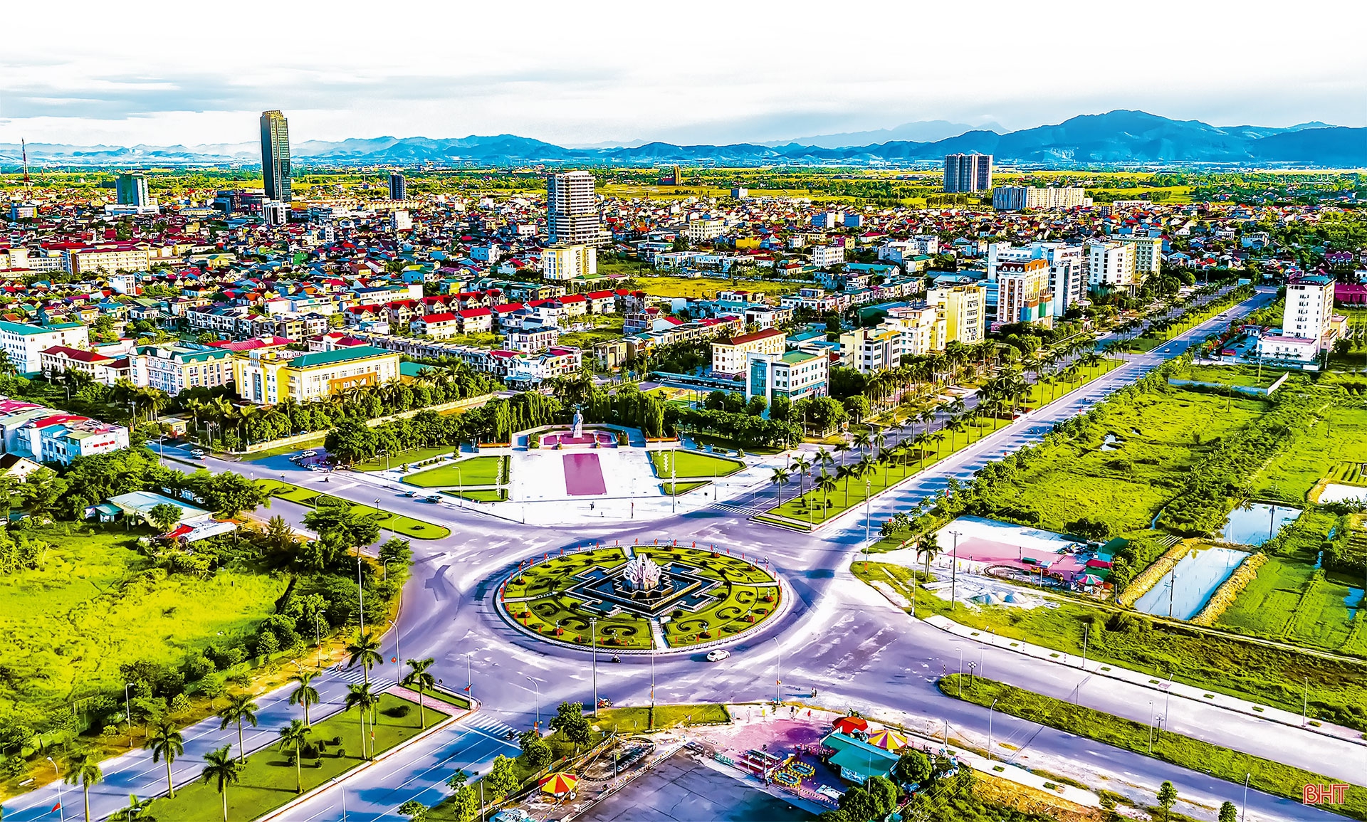 Phát huy truyền thống văn hóa quê hương, Hà Tĩnh vươn tới giàu mạnh, văn minh, vững bước trên chặng đường mới