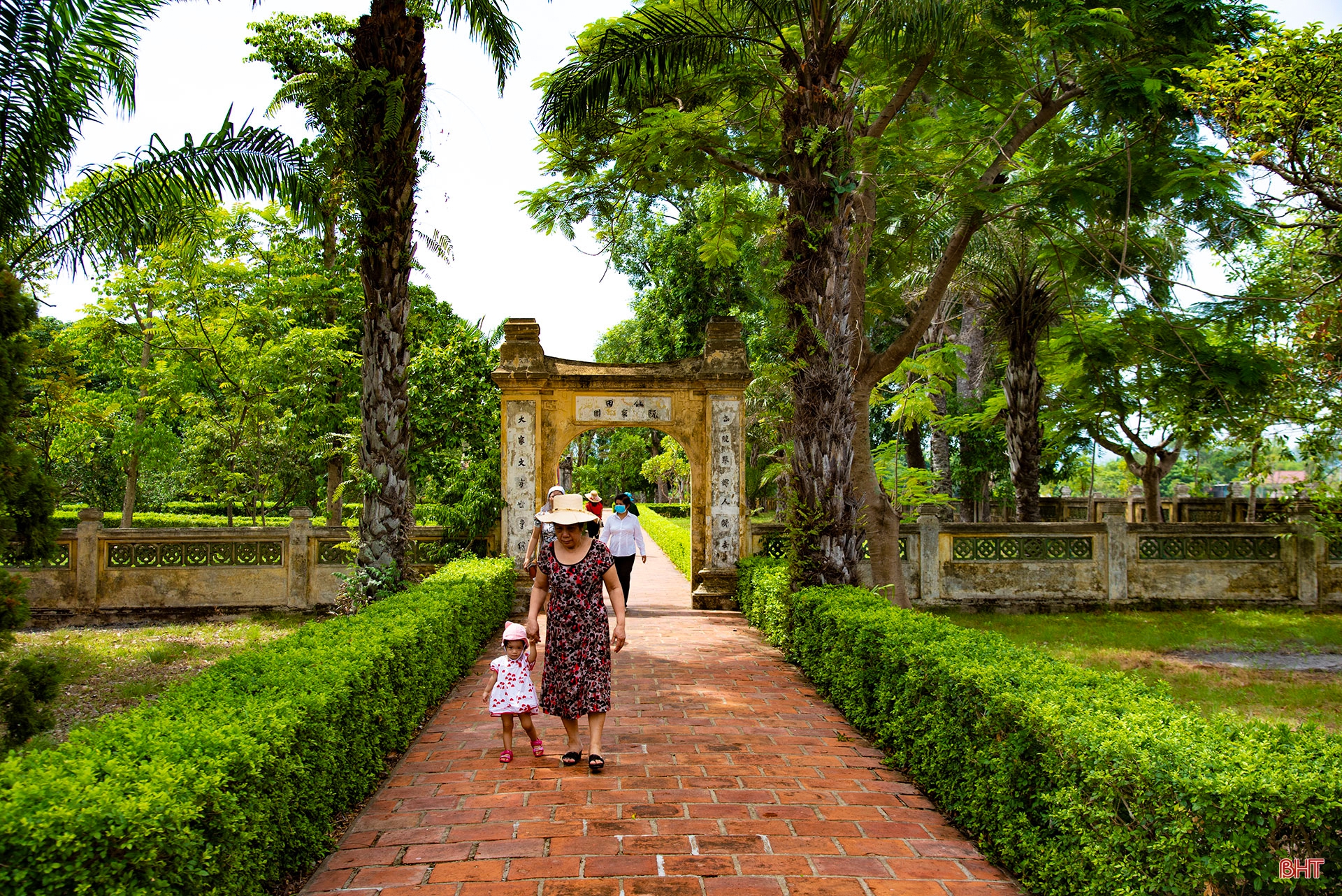Phát huy truyền thống văn hóa quê hương, Hà Tĩnh vươn tới giàu mạnh, văn minh, vững bước trên chặng đường mới