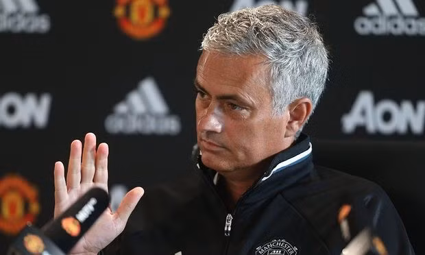 Ray Wilkins cho rằng Mourinho là HLV xuất sắc nhất thế giới. Ảnh: Getty Images vi sao mourinho la hlv gioi nhat the gioi hon ca guardiola