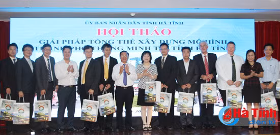 len lo trinh xay dung chinh quyen thong minh bat dau tu tp ha tinh