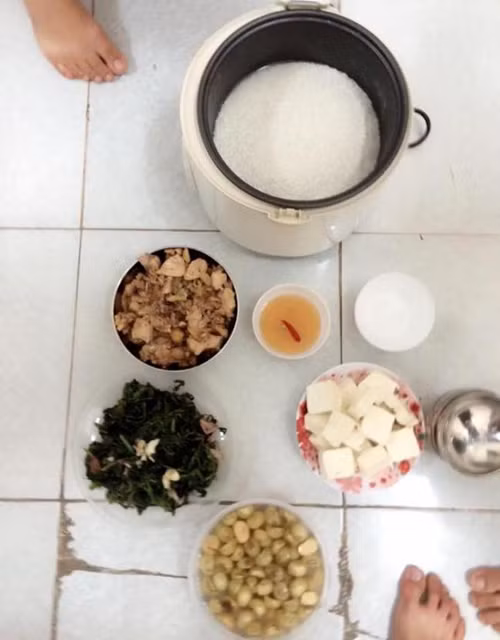 cuoi te ghe khi tat ca san sang nhung com chua bat nut