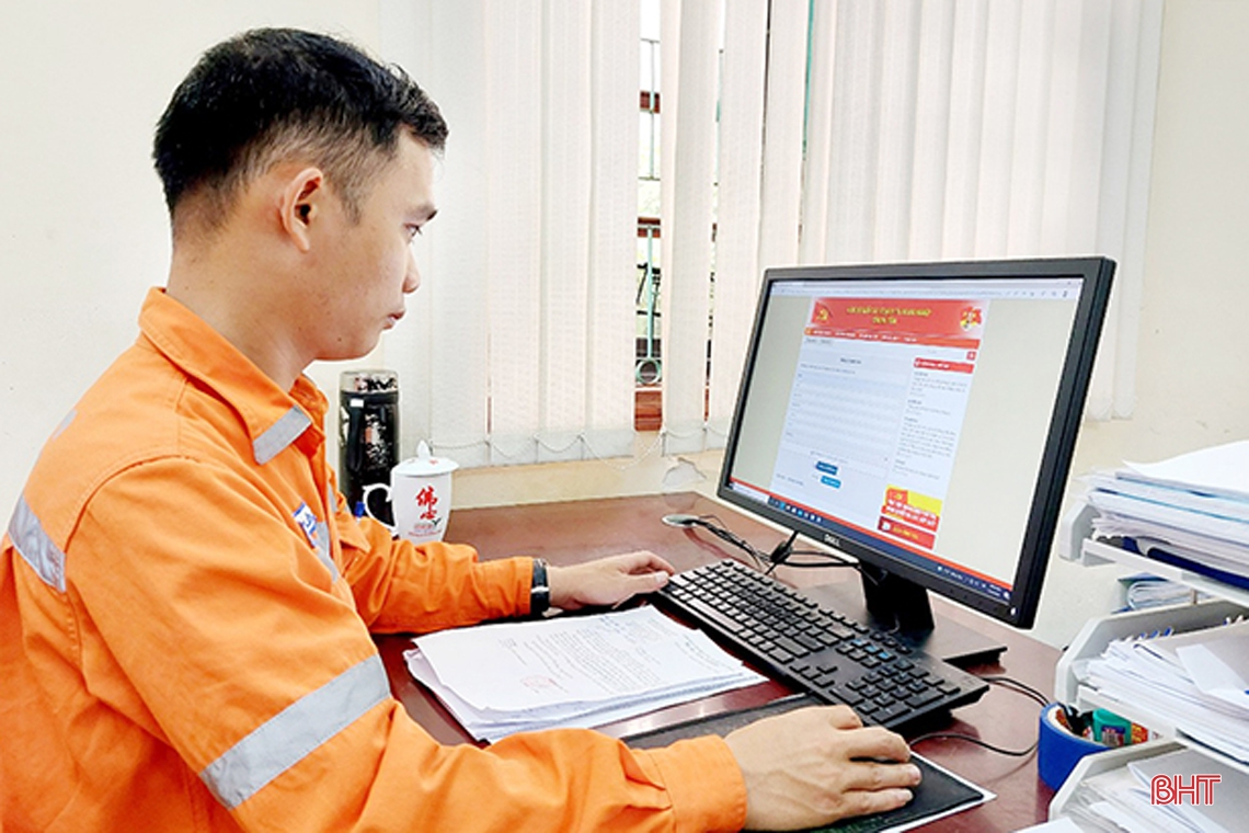 Trao 47 giải thưởng Cuộc thi trắc nghiệm trực tuyến “Bác Hồ với Hà Tĩnh - Hà Tĩnh làm theo Bác”