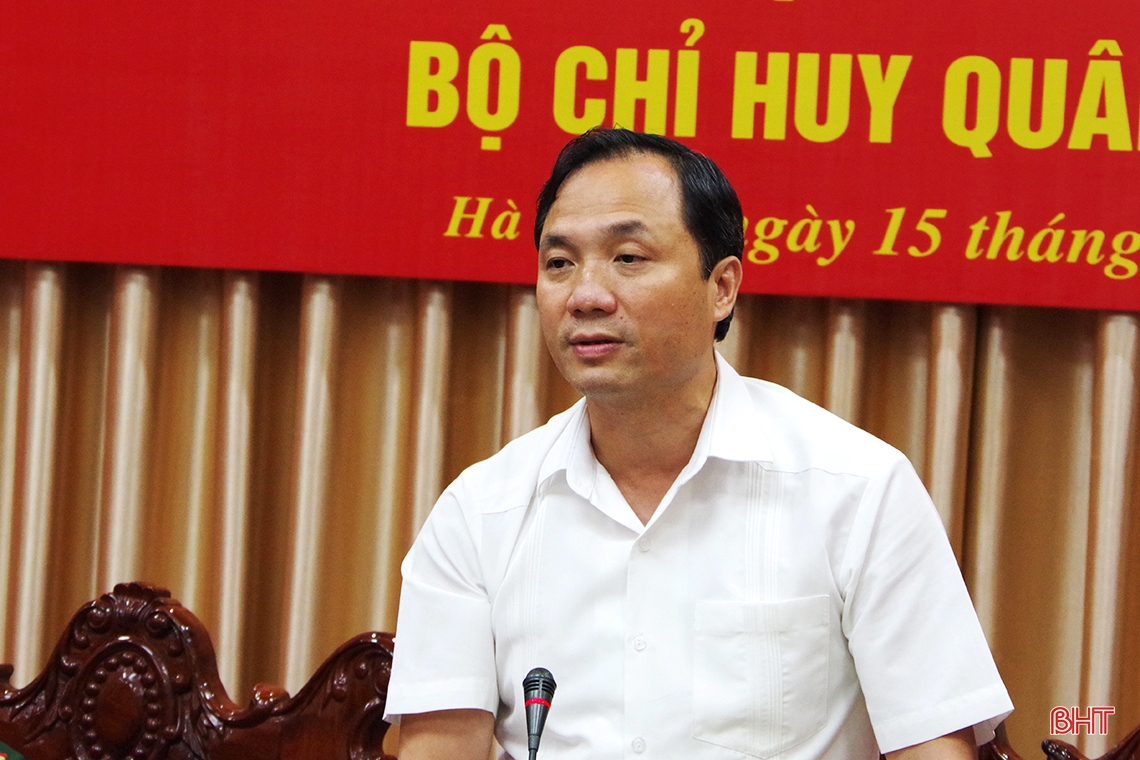 Bàn giao nhiệm vụ Chỉ huy trưởng, Chính ủy Bộ CHQS tỉnh Hà Tĩnh