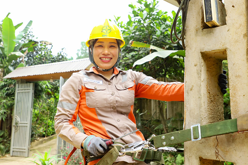 Cậu học trò khiếm thị đam mê đọc sách