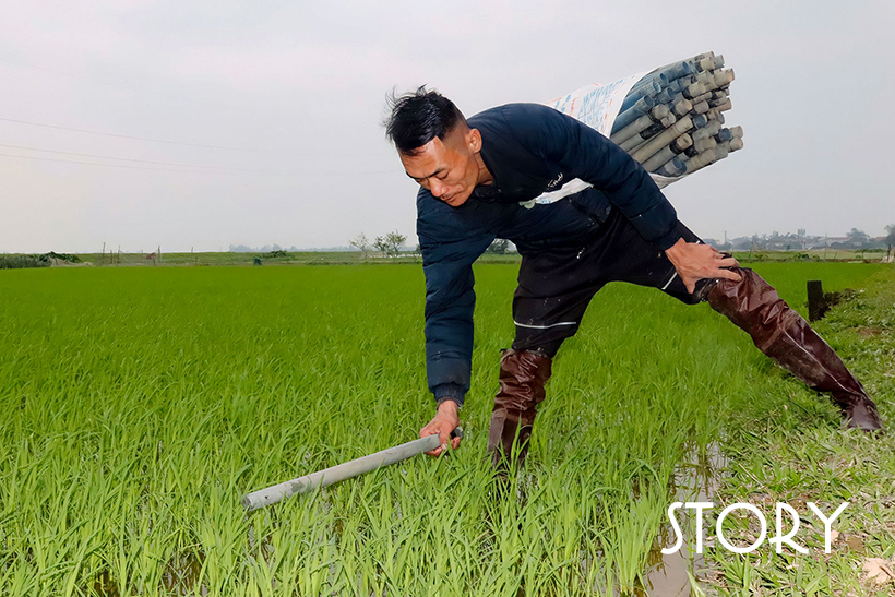 Cậu học trò khiếm thị đam mê đọc sách